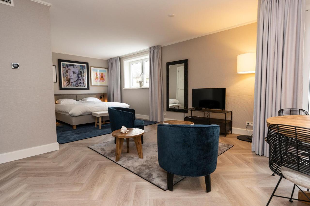 Hampton Home B&B Suites De Koog  Exteriör bild