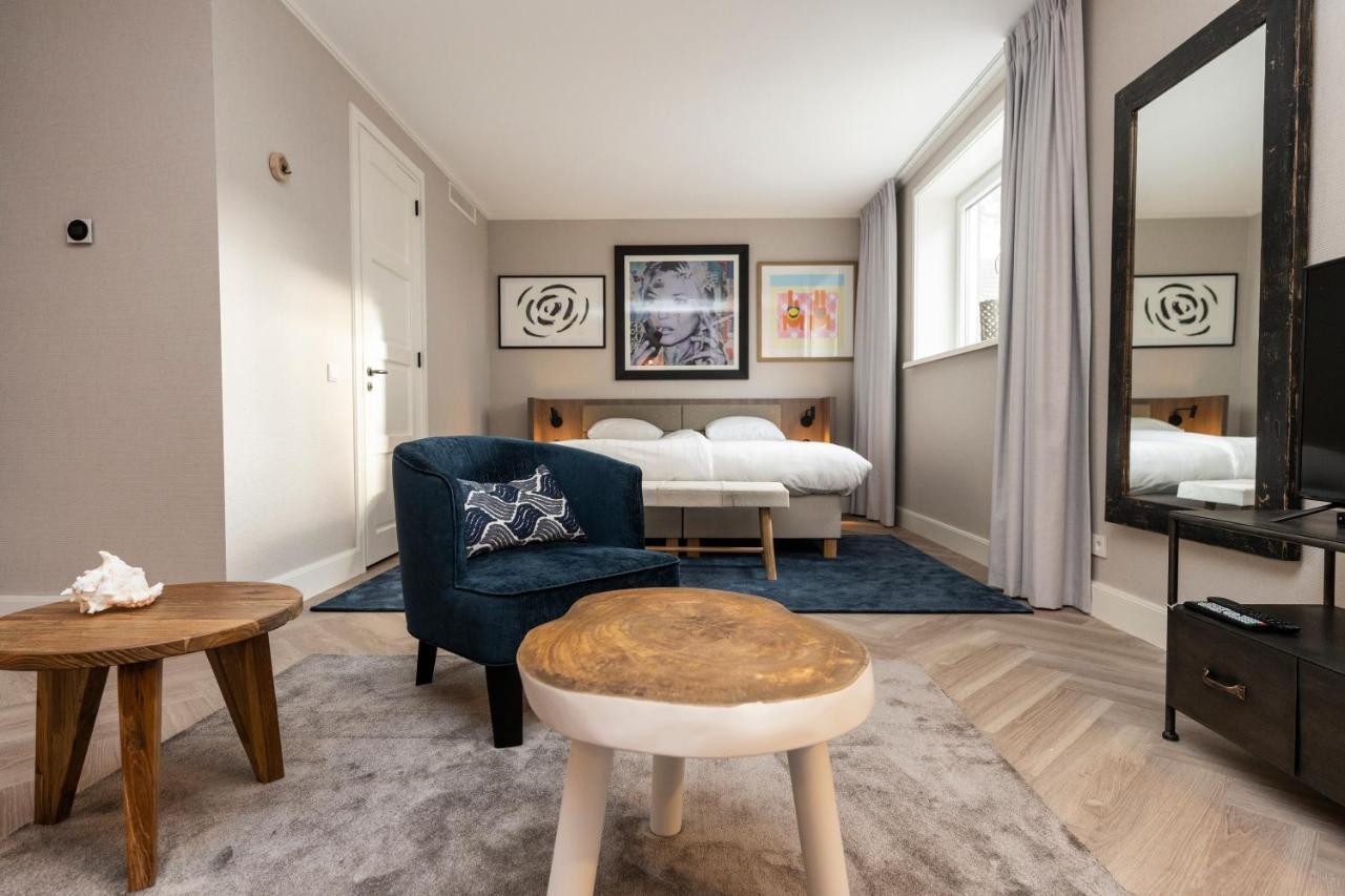 Hampton Home B&B Suites De Koog  Exteriör bild